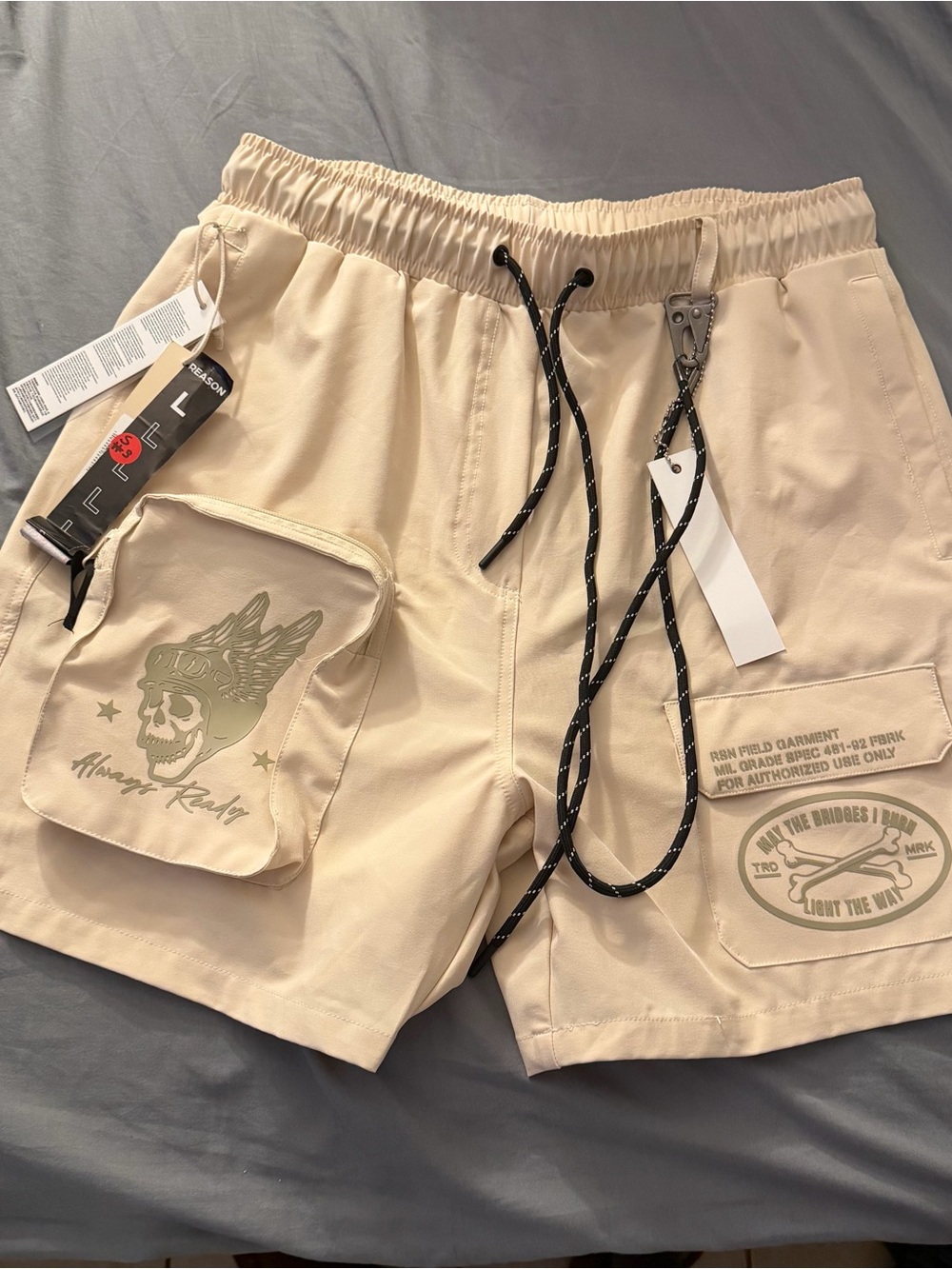 Always Ready tan cargo shorts Size L